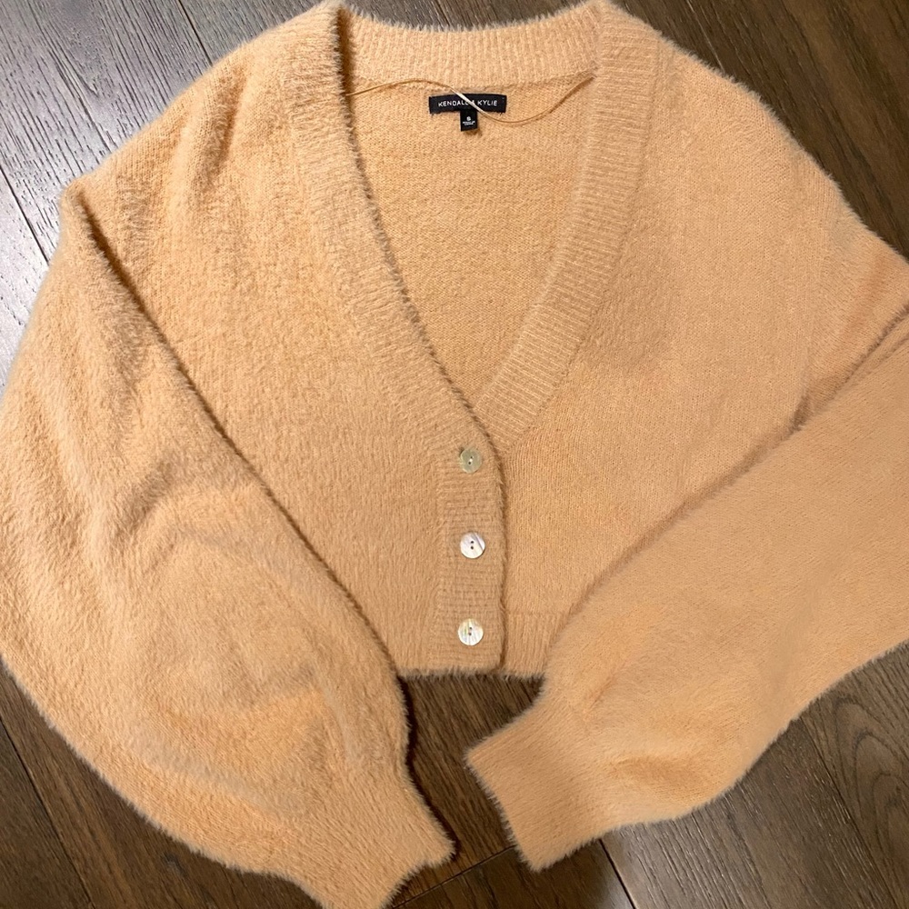 Fuzzy Cropped Cardigan